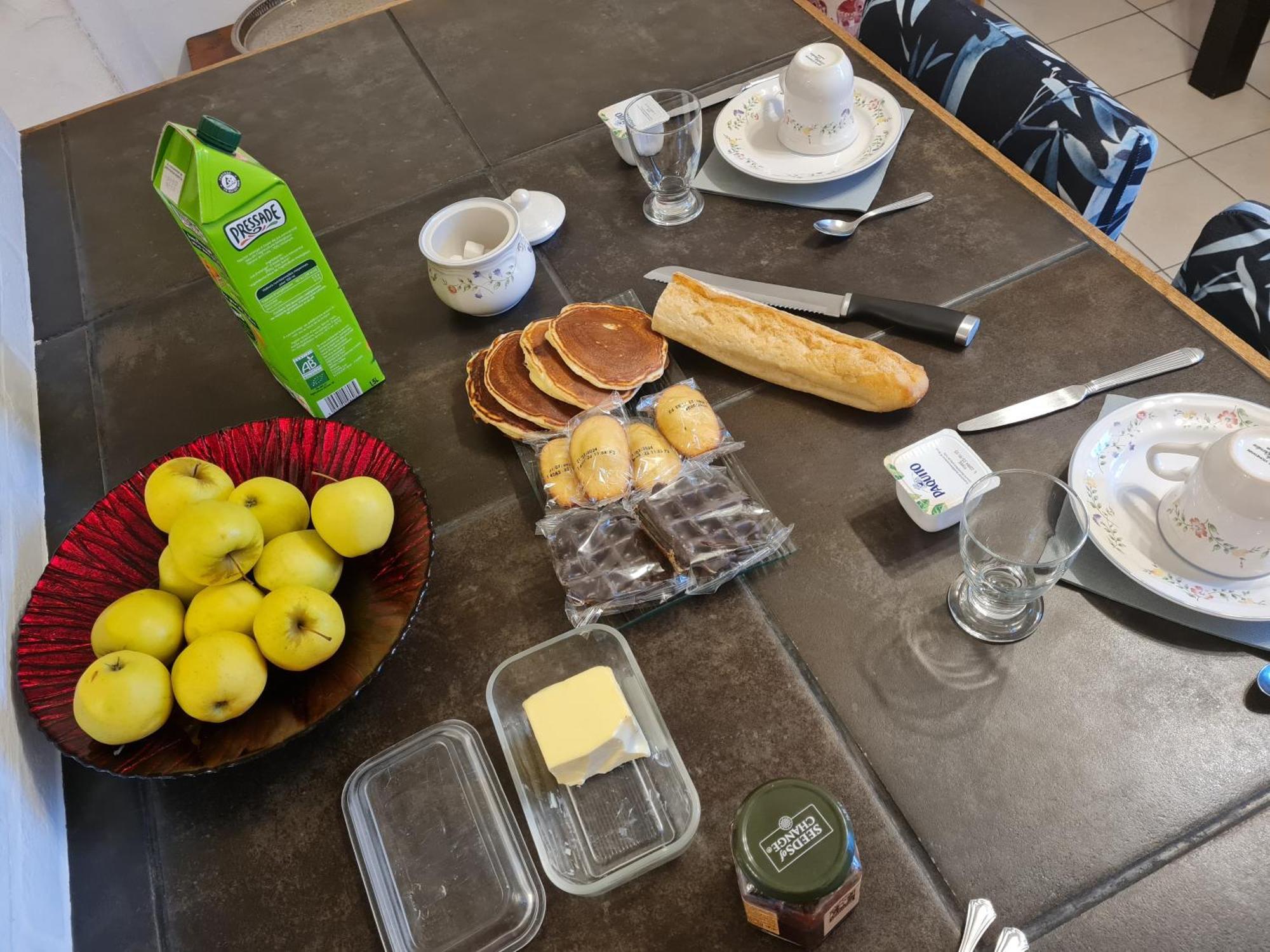 Chez Malia Bed & Breakfast Saint-Nicolas-des-Motets Екстериор снимка
